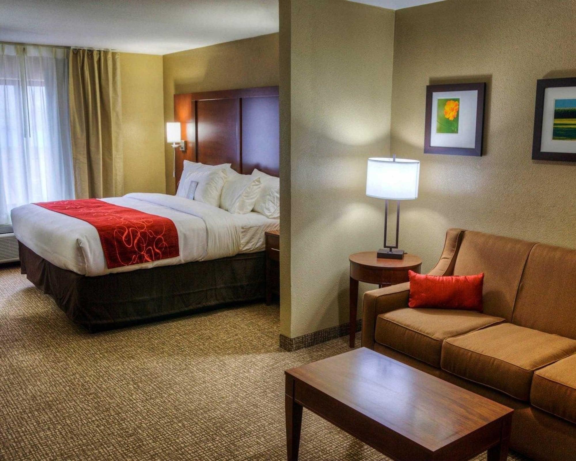 Comfort Suites Plymouth Near Us-30 Ngoại thất bức ảnh